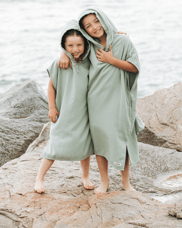 Terra Hooded Poncho Youth – Sage - SAND CLOUD