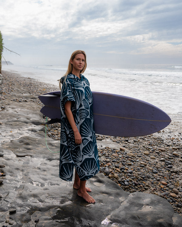 Shells Hooded Poncho - SAND CLOUD