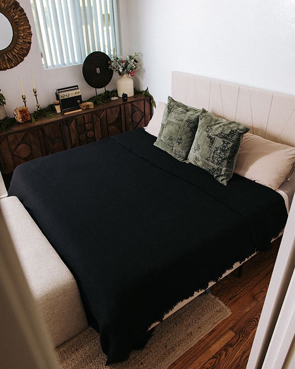 Lara Black – PARTY BLANKET™ – Queen - SAND CLOUD